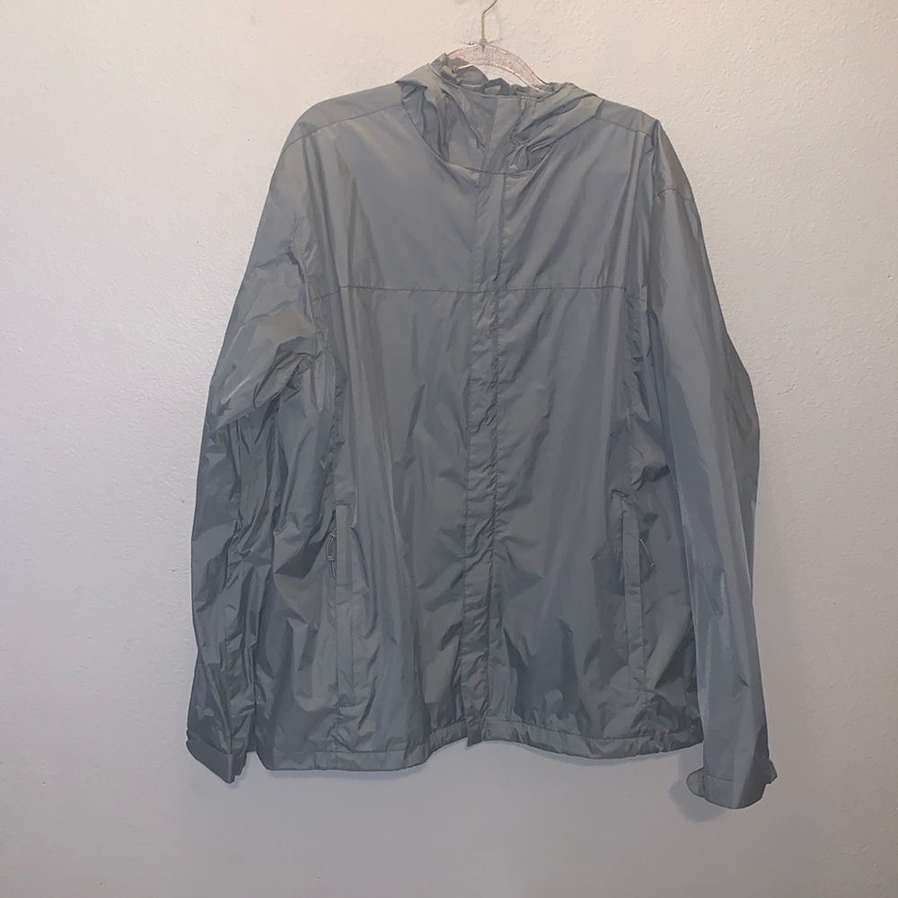 Gioberti metallic grey full zip men’s windbreaker jacket